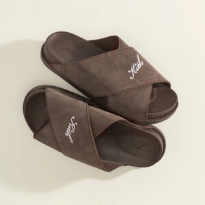NWT KITH Criss Cross Brown Slides Sandals 39/8.5